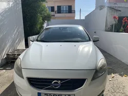 Volvo V40 D2
