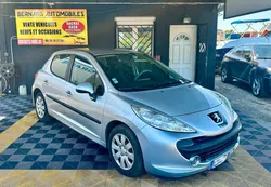 Peugeot 207 1.6 HDi90 Style 5p