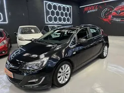 Opel Astra IV 1.4 Turbo 140ch Cosmo Pack BA