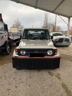 Toyota LAND CRUISER DEPANNEUSE