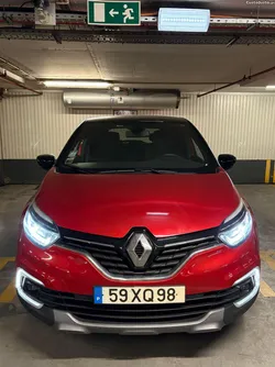 Renault Captur RED EDITION