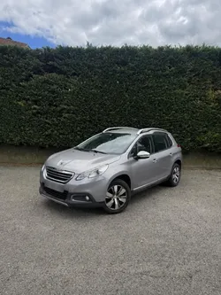 Peugeot 2008 GENERATION-I 1.6 HDI 115 ALLURE / Distribution neuve...