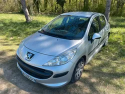 Peugeot 207 1.4 hdi (4) CV 70CH TRENDY PACK CLIM CT OK TRÈS ÉCONOMIQUE ATTELAGE REMORQUE