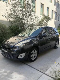 RENAULT Grand Scenic 1.9L DCI FINITION PRIVILÈGE - 7 PLACES
