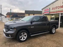 Dodge Ram 1500 V8 5.7L HEMI 4x4 E85 SPORT