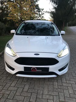 Ford Focus ST LINE EXTERIOR
