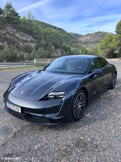 Porsche Taycan 4S