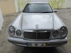 Mercedes-Benz E 300 Elegance