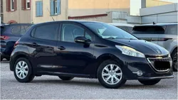 Peugeot 208 (Phase 2) 1.2 VTi 82 cv