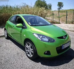 Mazda 2 MZR CD ( Diesel ) 5p