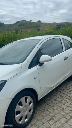 Opel Corsa 1.3 CDTi All White
