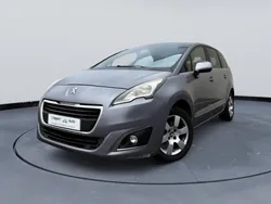 Peugeot 5008 Allure 1.6 Hdi 115Cv Phase II / Boite automatique / 7Places / Gps / Toit Panoramique / Garantie 12 Mois