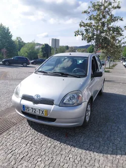 Toyota Yaris y