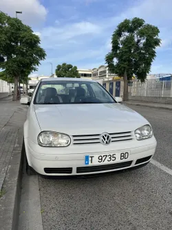 Volkswagen Golf 1.6 Highline 100