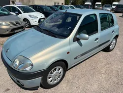 RENAULT Clio 1.6L initial