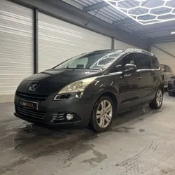 Peugeot 5008 2.0 HDI PREMIUM PACK 7PL - 1ERE MAIN