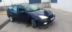 Ford Focus 1.4 gasolina 2002