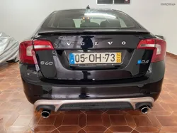 Volvo S60 2.0 R Design