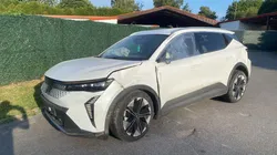RENAULT SCENIC E-TECH accidenté