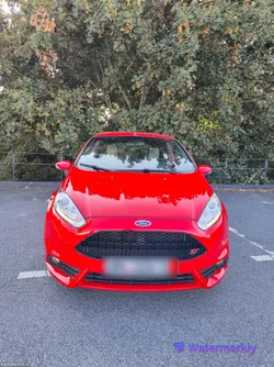 Ford Fiesta EcoBoost ST com pele desportiva