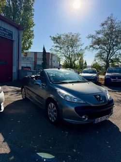 Peugeot 207 cc 1.6hdi sport faible kms