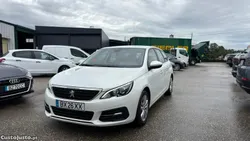 Peugeot 308 1.5 BlueHDi Allure E