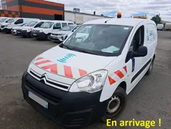 BERLINGO 1.6 Hdi 75 cv - 03/2020 - clim -gripp contrôle - attelage - 3 places - bleutooth - 86030 km - 7900 euro HT