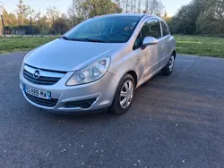 Opel corsa 1.2 essence 80 CH