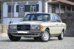 Mercedes-Benz 300 D
