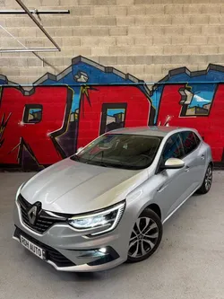 Renault Mégane IV intens 1.5 BLUEDCI 115cv / Première main / full options