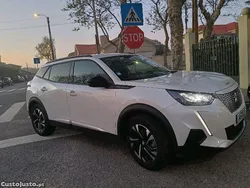 Peugeot e-2008 allure