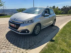Peugeot 208 PureTech 82 Start & Stop Allure