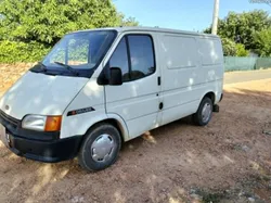 Ford Transit 3 LUGARES DIREÇAO ASSISTIDA MOTOR 2.5