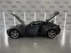 Aston Martin Vantage coupe sportshift