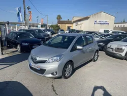 Toyota yaris 1.0 vvt-i 69 cv dynamic 60 000 km 2014