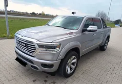 Dodge RAM 1500 Limited Crew Cab 5.7 V8 HEMI 4x4