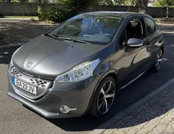 Peugeot 208 1.4Hdi allure Cx. Auto