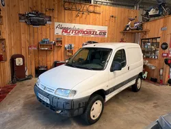 Citroen berlingo 1.9 l diesel 70cv dangel / 4x4 / 4 roue motrices /rehausse / 1•main / 144 531 kilomètres