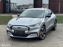 Ford Mustang Mach-E AWD PREMIUM