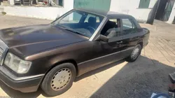 Mercedes-Benz E 200 diesel espirit impecável