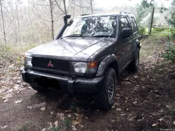 Mitsubishi Pajero GLS
