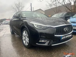 Infiniti Q30 2.2 D 170 LUXE DCT BVA Toit Pano *