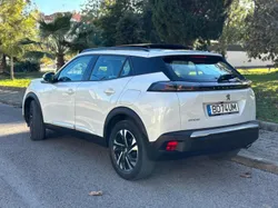 Peugeot 2008 Allure Pack 1.5 BlueHDi Caixa Automática 130cv
