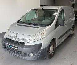 Citroën jumpy 2.0 HDI 128cv confort boîte 6/ CLIM / radar de recul / attache remorque / porte latéral / 3 places / Bluetooth / CT OK - de 6 mois GARANTIE Payement 3 / 4 fois sans frais