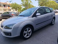 Ford Focus 1.4 gasolina