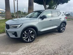 Volvo XC 40 2.0 B3 Plus Dark