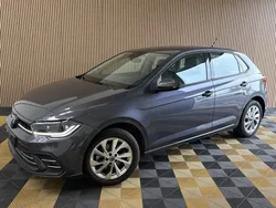 VOLKSWAGEN POLO TSI - 110 - BV DSG 7 VI - CAMÉRA DE RECUL - CARPLAY - 1ère MAIN