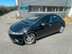 HONDA CIVIC version III (2) moteur 1,8 ESS VTEC 140 ch BVM6 EXECUTIVE NAVI CUIR GPS TELEPHONE TOIT PANORAMIQUE BIP SONOR REGULATEUR + LIMITEUR DE DE VITESSE FEUX AUTO SIEGES CHAUFFANT HISTORIQUE