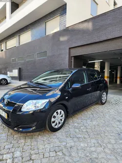 Toyota Auris Nacional só 117.000 km com o melhor motor da Toyota D4D aceito retoma
