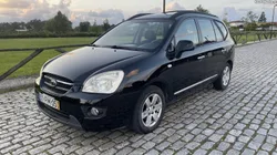 Kia Carens 2.0 CRDI 7 lugares Junta Queimada
